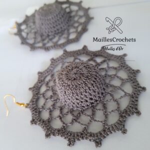 Photo Boucle d'oreille chapeau